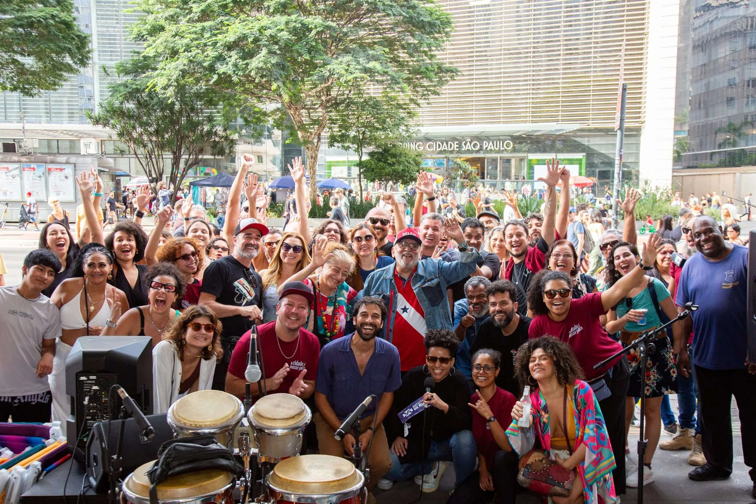 Cópia de 27.04 [@_jpegojao] ARTISTAS DE RUA 2025 [vaiveno x muda]-76